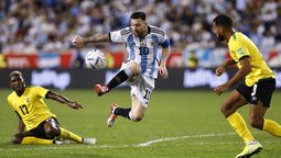 Lionel Messi se transformóen la figura de la noche tras la goleada que Argentina le asestó a Jamaica 3-0en el último partido amistoso antes de Qatar 2022. (Foto: Télam)