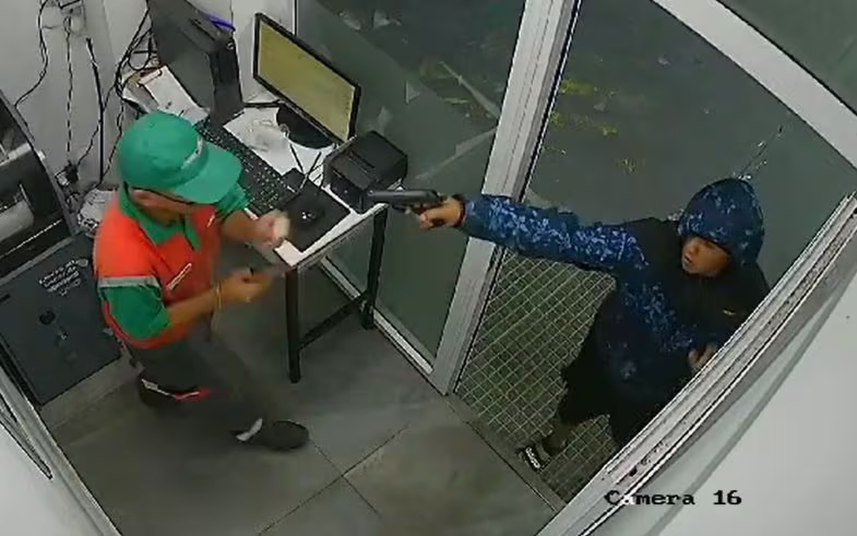 Asesinato a sangre fría: una imagen que describe las réplicas a las medidas tomadas por Pullaro. Asesinato a sangre fría: una imagen que describe las réplicas a las medidas tomadas por Pullaro. 