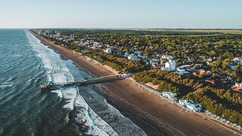 La playa cerca de Mar del Plata que pocos conocen y enamora como ninguna
