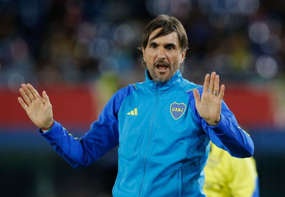 Decepcionante actuación de Boca en Paraguay. Martínez hace malabares con el equipo en el que confiaba en enero, cuando asumió.