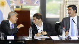 altText(Aviso a Julio De Vido: No todos somos 'militontos', que no se confunda)}