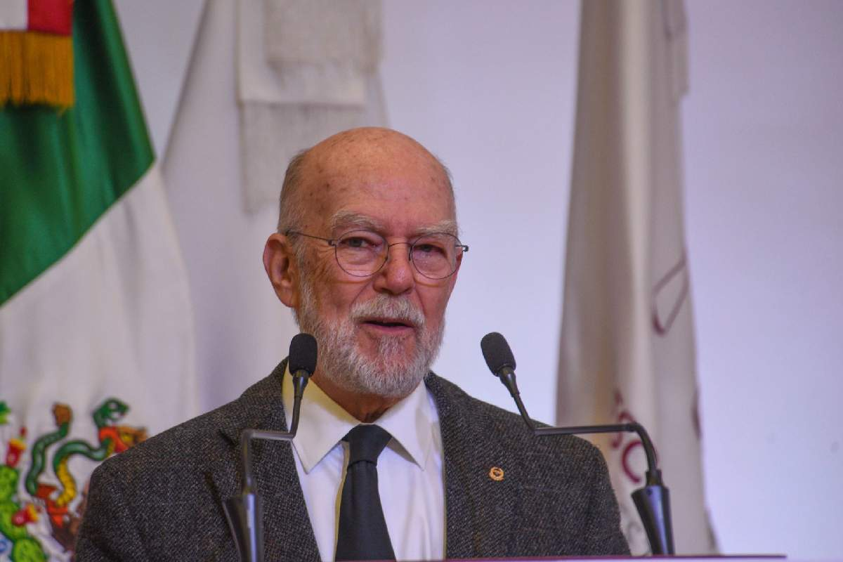 El ministro Juan Luis González Alcántara dice que México enfrenta una de las peores crisis constitucionales. El ministro Juan Luis González Alcántara dice que México enfrenta una de las peores crisis constitucionales.