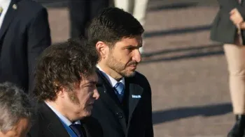 Mucho decreto y poco asfalto: Santa Fe expuso el