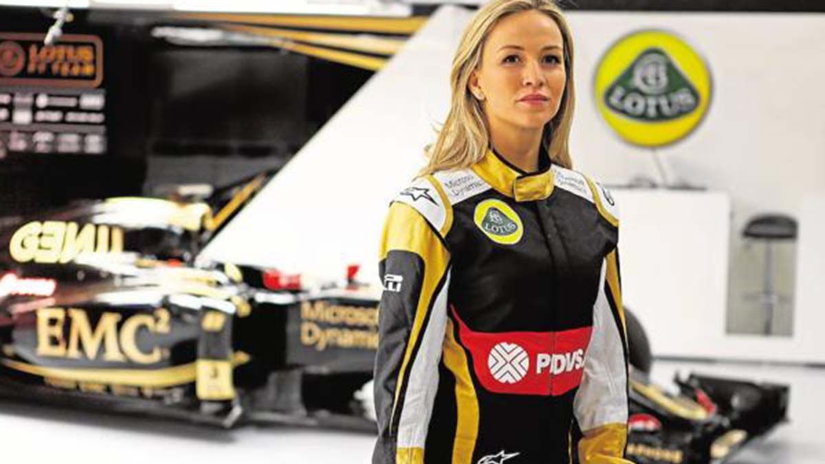 El CEO de la Fórmula 1, Stefano Domenicali, pronunció un comentario machista en que no espera que haya pilotos mujeres “en los próximos cinco años”.