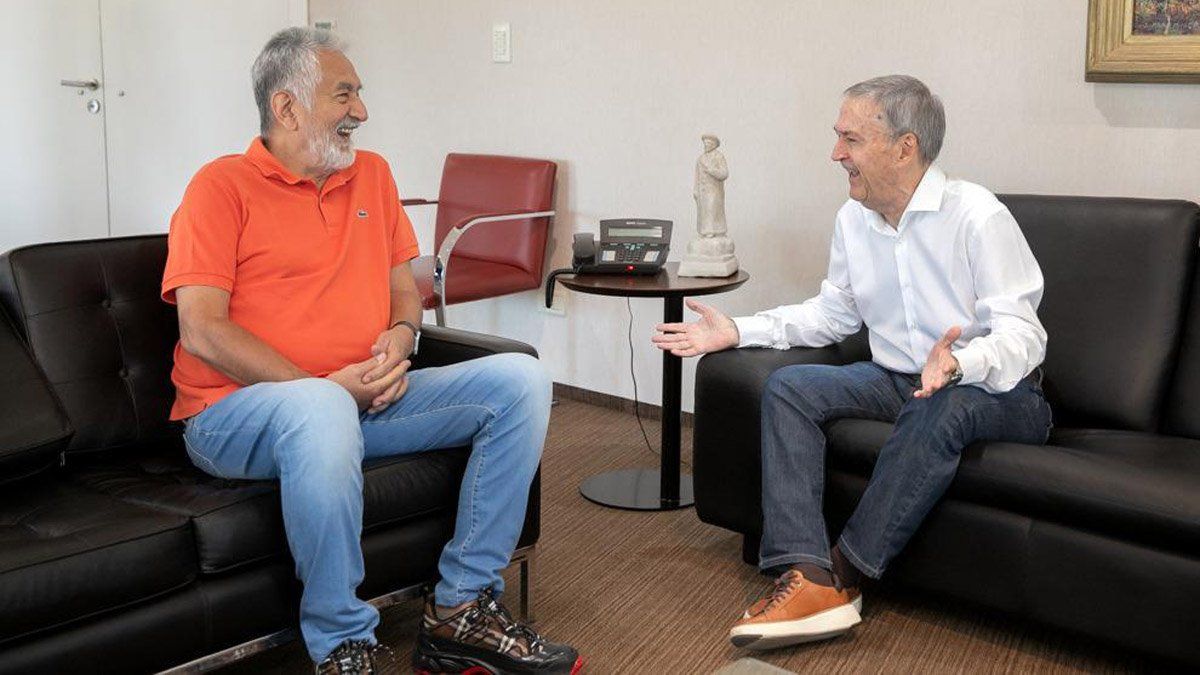 Schiaretti busca quitarle gobernadores al FDT. 