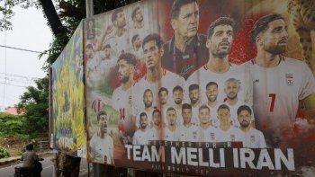 Irán prepara el Mundial desde Tijuana, entre entrenamientos improvisados, problemas de visados con Estados Unidos y el homenaje a las 168 víctimas del ataque a una escuela en Minab. Irán prepara el Mundial desde Tijuana, entre entrenamientos improvisados, problemas de visados con Estados Unidos y el homenaje a las 168 víctimas del ataque a una escuela en Minab.