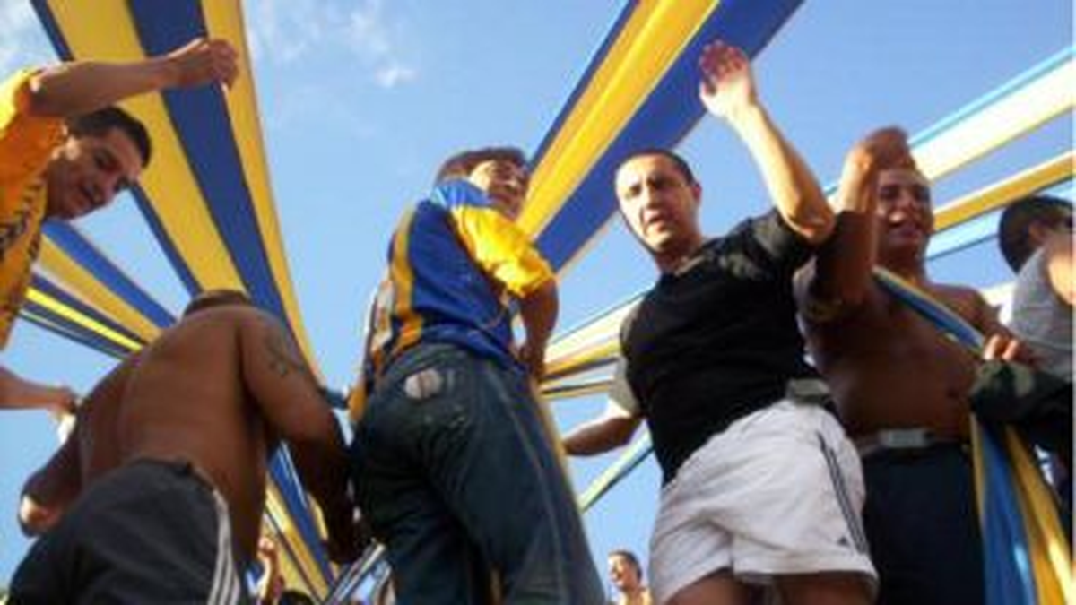 Bracamonte lidera la barra auriazul y todo tipo de negocios relacionados. Bracamonte lidera la barra auriazul y todo tipo de negocios relacionados.