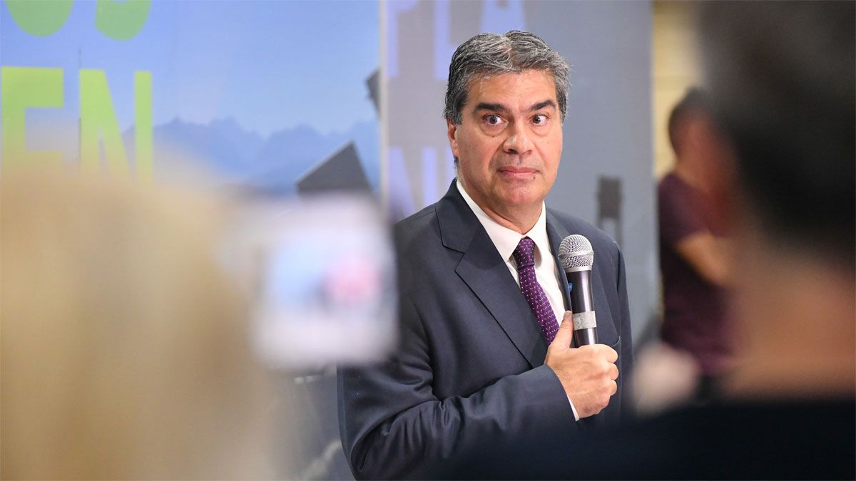 El gobernador de Chaco, Jorge Capitanich, este miércoles en el CFI tras la reunión. El gobernador de Chaco, Jorge Capitanich, este miércoles en el CFI tras la reunión.