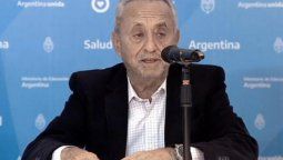 altText(Infectólogo del comité de expertos pide que los que viven en PBA no vayan a trabajar a la CABA)}