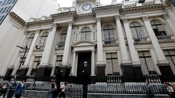 El BCRA dice tener reservas de US$ 44.800 millones pero estarían en rojo por US$ 20.000 millones