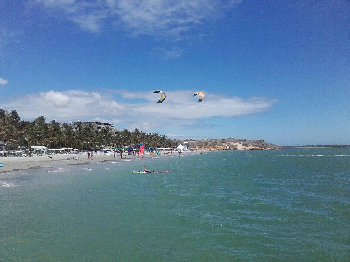 La playa de agua caliente en Venezuela que fascina a todos