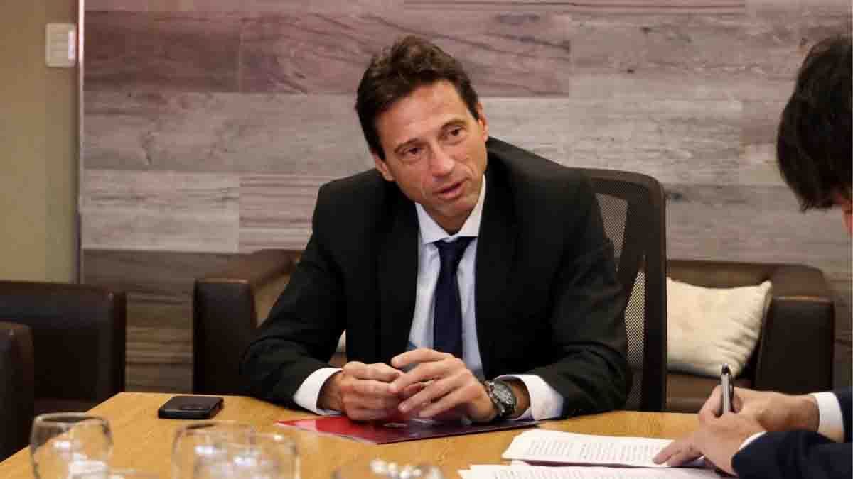Marcelo Moretti decidió tomarse licencia de la presidencia de San Lorenzo y se autodenunció para defenderse del escándalo de los 25.000 dólares. Marcelo Moretti decidió tomarse licencia de la presidencia de San Lorenzo y se autodenunció para defenderse del escándalo de los 25.000 dólares.