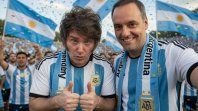 Javier Milei y Manuel Adorni, en modo mundialista. Javier Milei y Manuel Adorni, en modo mundialista.