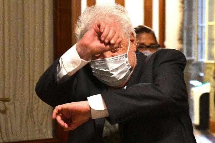 El exministro de Salud, Ginés González García, fue escrachado por comensales en un restaurante del barrio porteño de San Telmo.