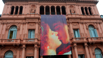 corto y tragico: asi es el amor que la rosada transmitio por el dia de los enamorados corto y tragico: asi es el amor que la rosada transmitio por el dia de los enamorados