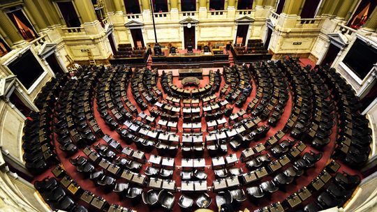 Diputados de Misiones y Salta confirmaron la creación de un nuevo bloque parlamentario tras la disolución de Innovación Federal, La bancada responderá a los gobernadores Hugo Pasalacqua y Gustavo Sáenz, bajo la presidencia de Oscar Herrera Ahuad. La presentación oficial se realizará el 26 de agosto