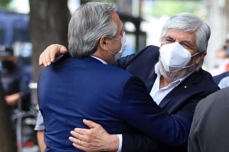 Hugo Moyano con Alberto Fernández.
