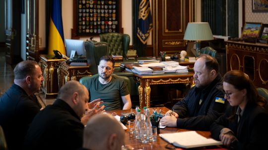 Ucrania muy complicada por la decisión de Donald Trump. Ucrania muy complicada por la decisión de Donald Trump.