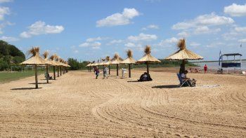 Buenos Aires tiene playas cerca de la Ciudad. Buenos Aires tiene playas cerca de la Ciudad.