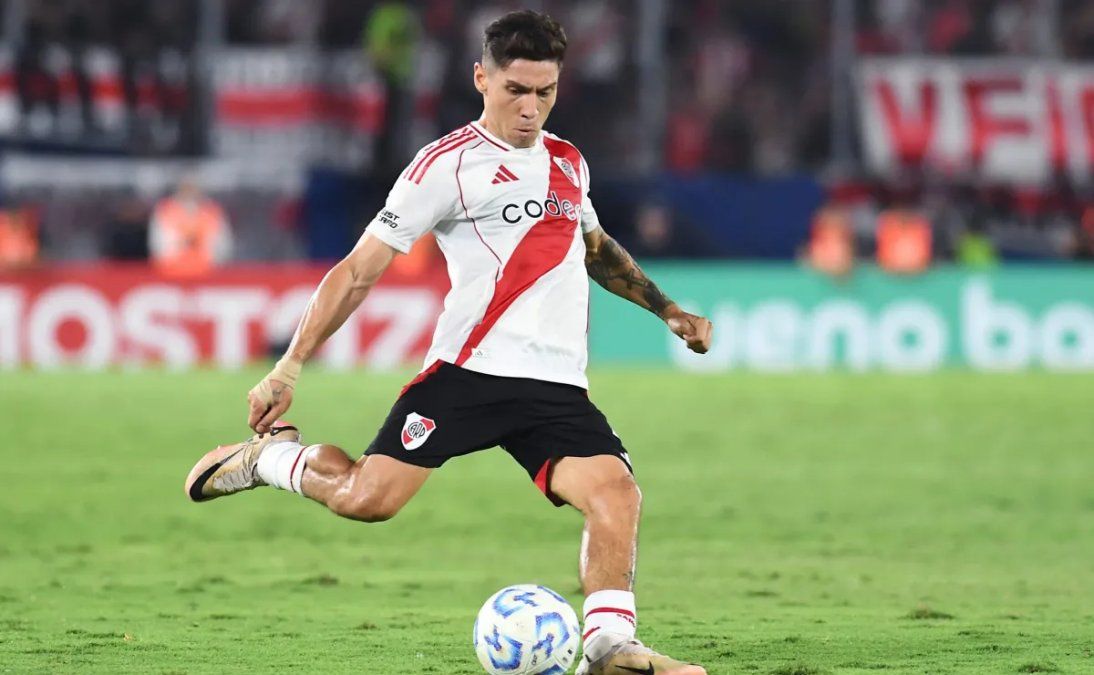 Duro penal errado de Gonzalo Montiel