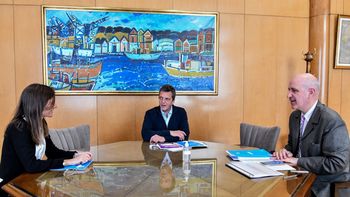 Sergio Massa, Fernanda Raverta y Raúl Rigo: Economía intenta ganar credibilidad social y también en política económica. Sergio Massa, Fernanda Raverta y Raúl Rigo: Economía intenta ganar credibilidad social y también en política económica.