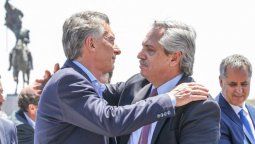 altText(Con Francisco de fondo, la Iglesia pidió a Macri y Alberto F. 