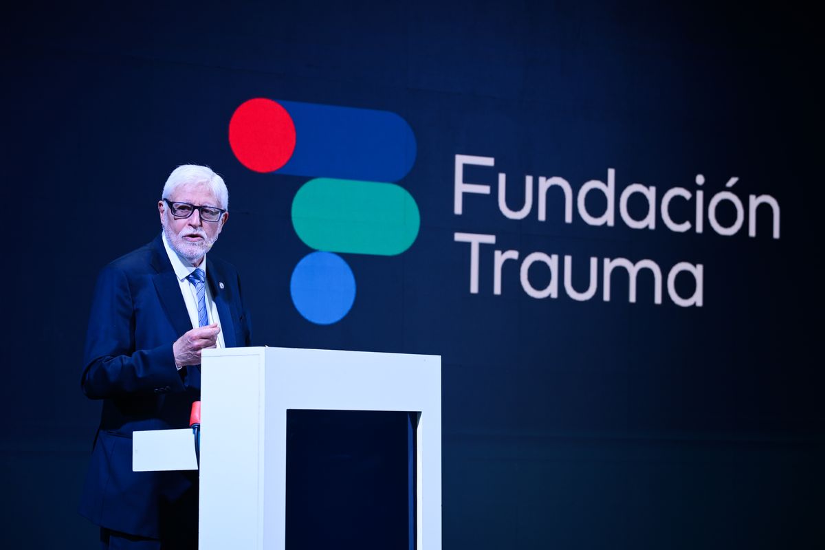 El presidente de la Fundación Jorge Neira, al hacer uso de la palabra en la cena. El presidente de la Fundación Jorge Neira, al hacer uso de la palabra en la cena.