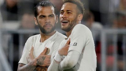 Neymar abrió la billetera y pagó €150.000 para liberar a Dani Alves
