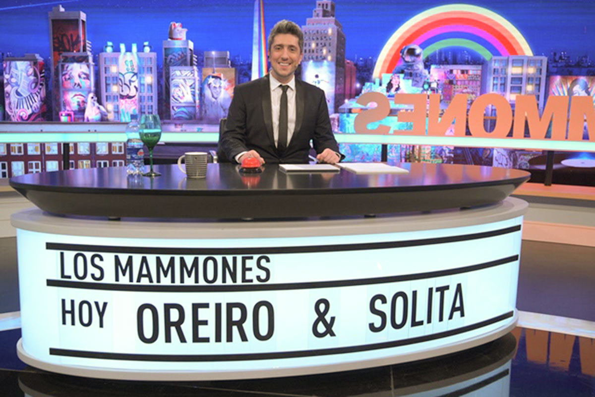 Durante el 2021, Mammón estuvo al frente de un exitoso late night show en América TV.