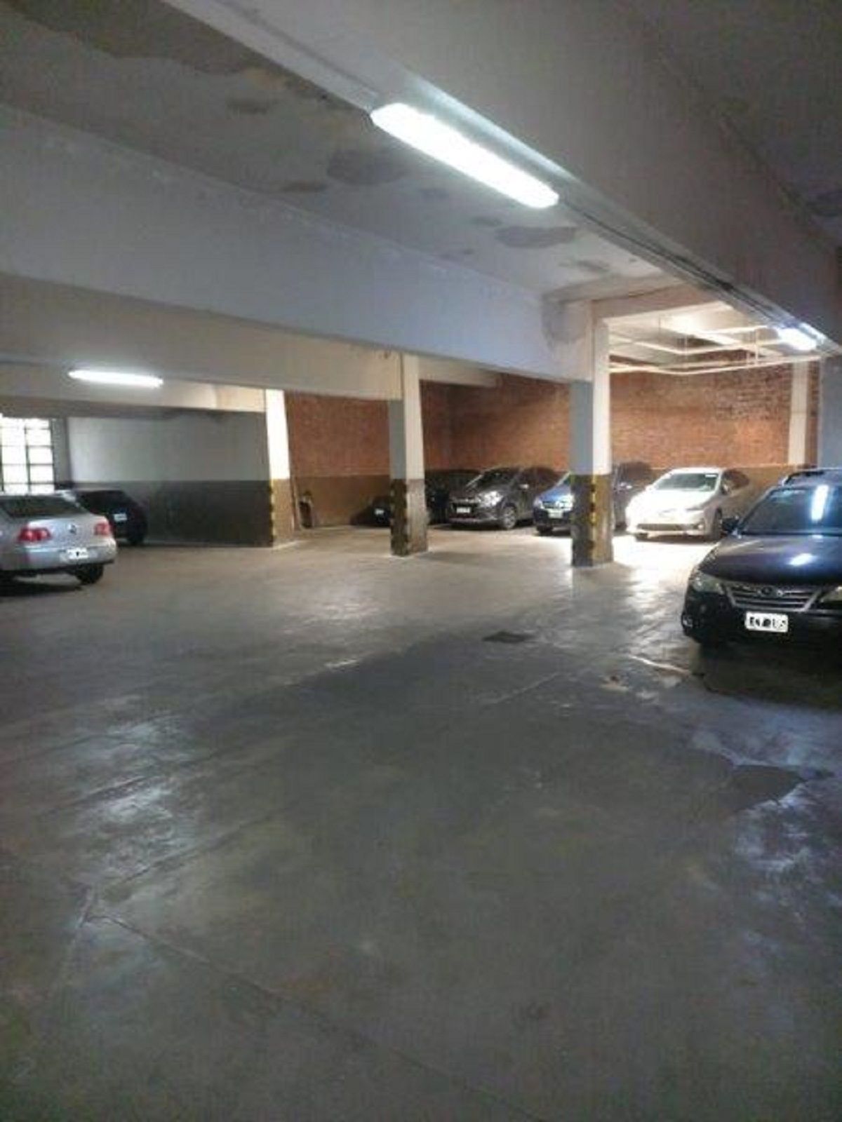 Espacio de estacionamiento sobre la calle Rep&uacute;blica Araba Siria&nbsp;