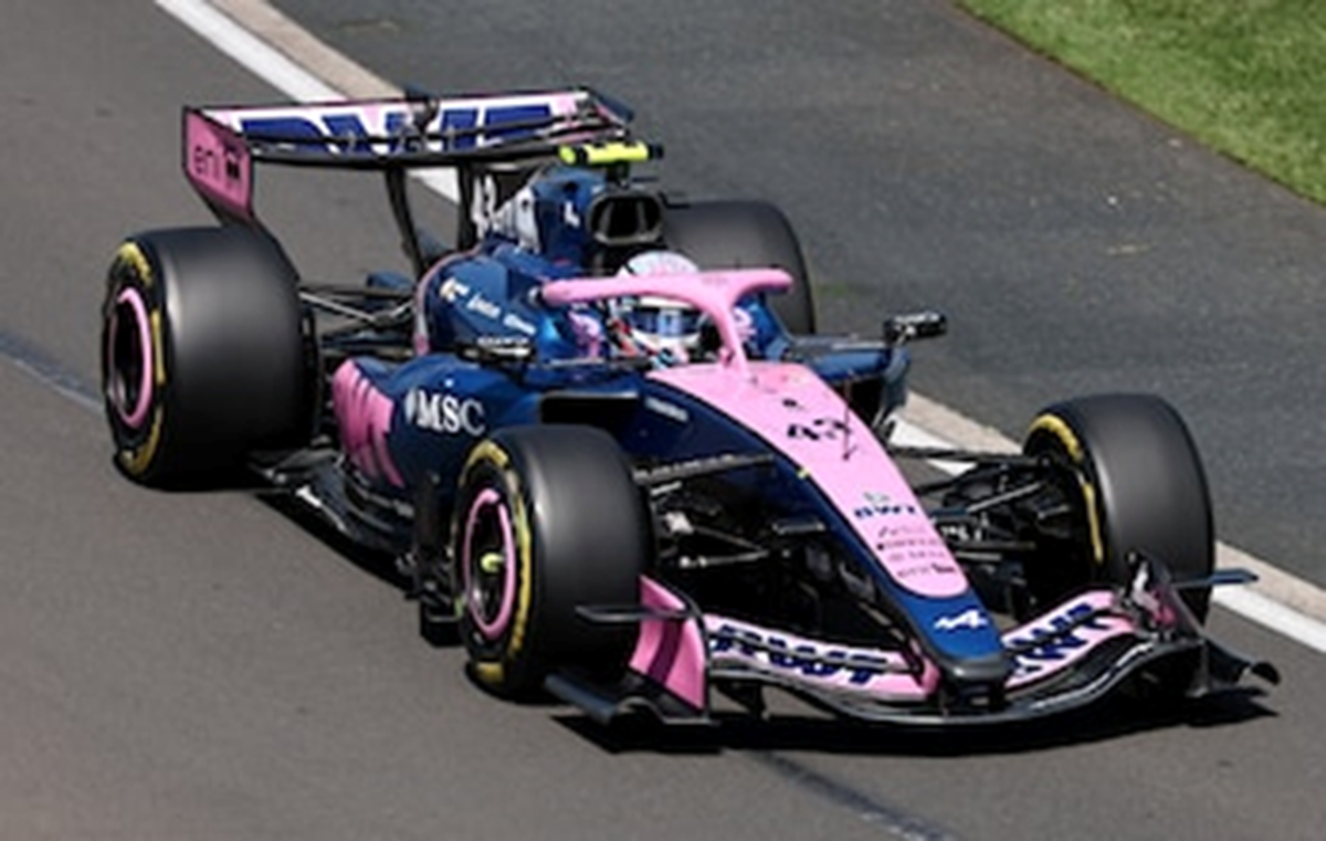 Franco Colapinto sòlido en Australia