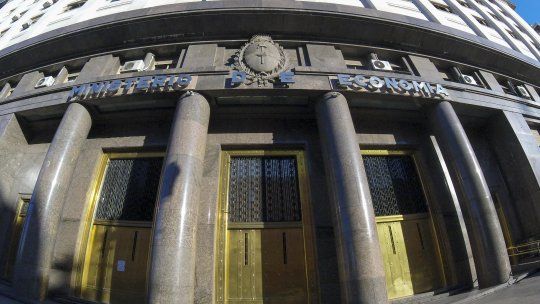 El ministerio de economía anunció una nueva licitación del Tesoro. El ministerio de economía anunció una nueva licitación del Tesoro.