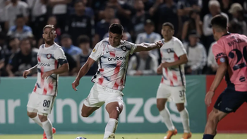 San Lorenzo, pura imprecisión e impotencia. San Lorenzo, pura imprecisión e impotencia.
