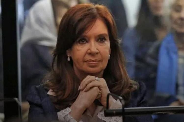 cristina banquillo.jpg