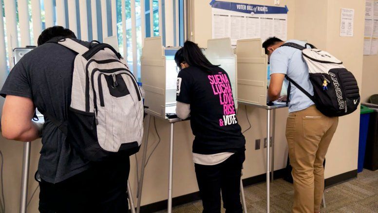 Atento FDT: El voto joven fue clave en Estados Unidos (no fueron los latinos)
