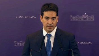 Adrián Ravier reabrió Casa Rosada para olvidar a Adorni: