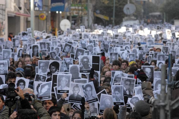 Una de las últimas manifestaciones de la comunidad judía por el atentado a la AMIA (Foto: Télam)