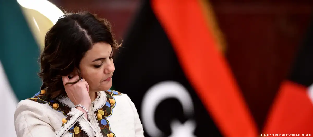 Najla al-Mangoush fue suspendida como ministra de Relaciones Exteriores. Najla al-Mangoush fue suspendida como ministra de Relaciones Exteriores.