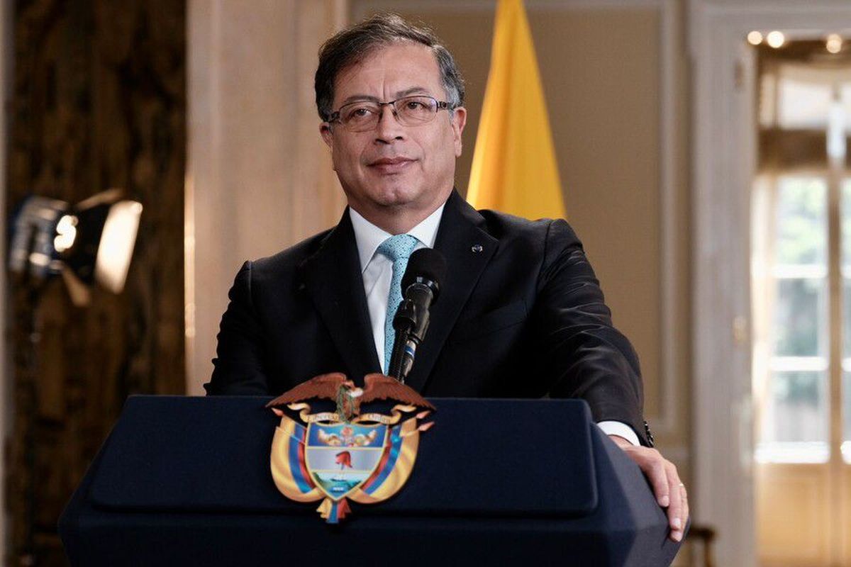 Gustavo Petro, presidente de Colombia, se ofrece a mediar en Bolivia Gustavo Petro, presidente de Colombia, se ofrece a mediar en Bolivia