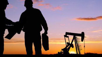 barril interno a us$54 y baja de retenciones: el pedido de las provincias petroleras al gobierno barril interno a us$54 y baja de retenciones: el pedido de las provincias petroleras al gobierno