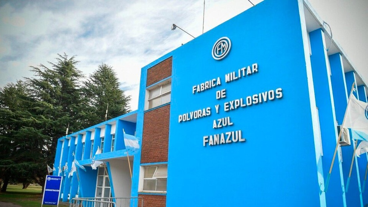 La fábrica militar de Azul. La fábrica militar de Azul.
