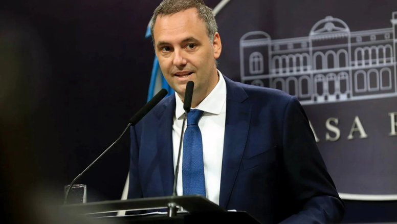 Manuel Adorni más complicado: Investigarán el patrimonio del jefe de Gabinete