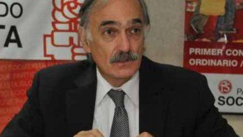 Los socialistas bancan a Caputo contra Barletta