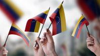 El mecanismo humanitario creado en 2018 permitió regularizar a más de 240.000 venezolanos en España. El mecanismo humanitario creado en 2018 permitió regularizar a más de 240.000 venezolanos en España.