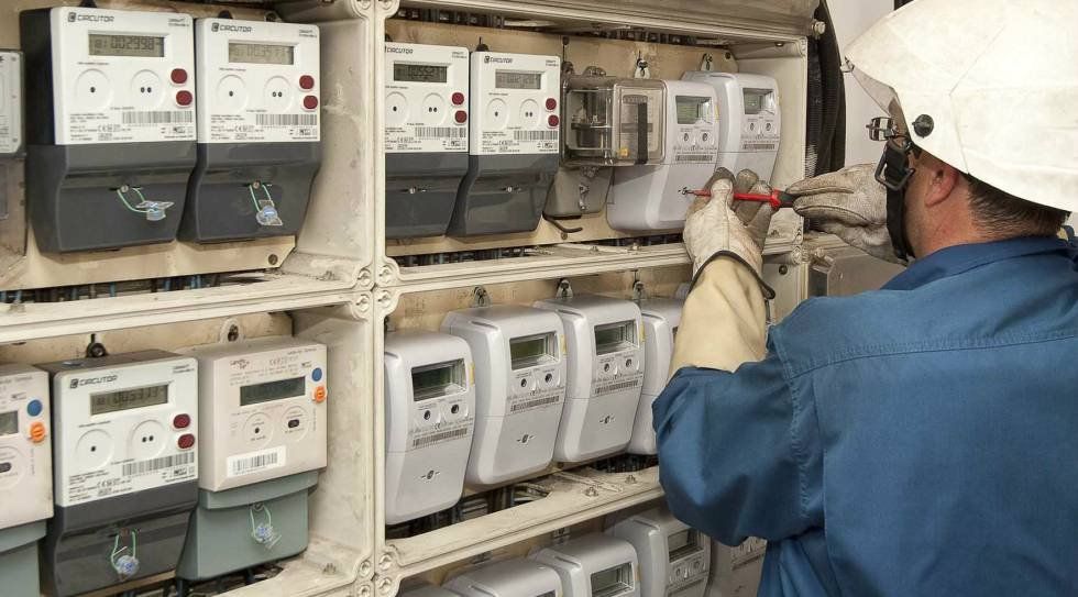 Estamos de acuerdo de pagar el costo de la energía por lo que vale, pero la clave es comparar con quien produce energía y no con quien no produce.