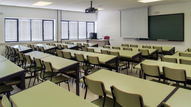 Insólito: Docentes programan paro el primer día de clases