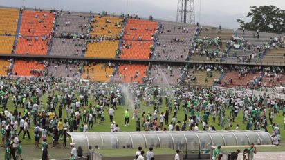 Campo y pelota: Peligrosa Colombia y sus barras