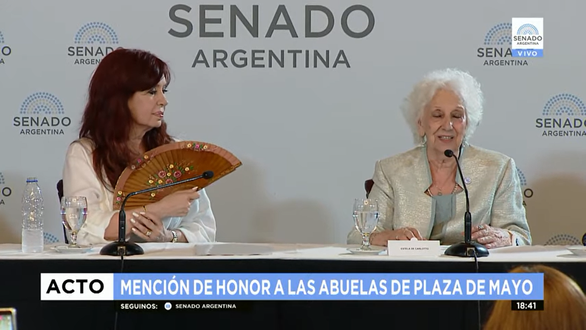 Cristina Kirchner reprobó a Alberto Fernández en un homenaje a las Madres de Plaza de Mayo.