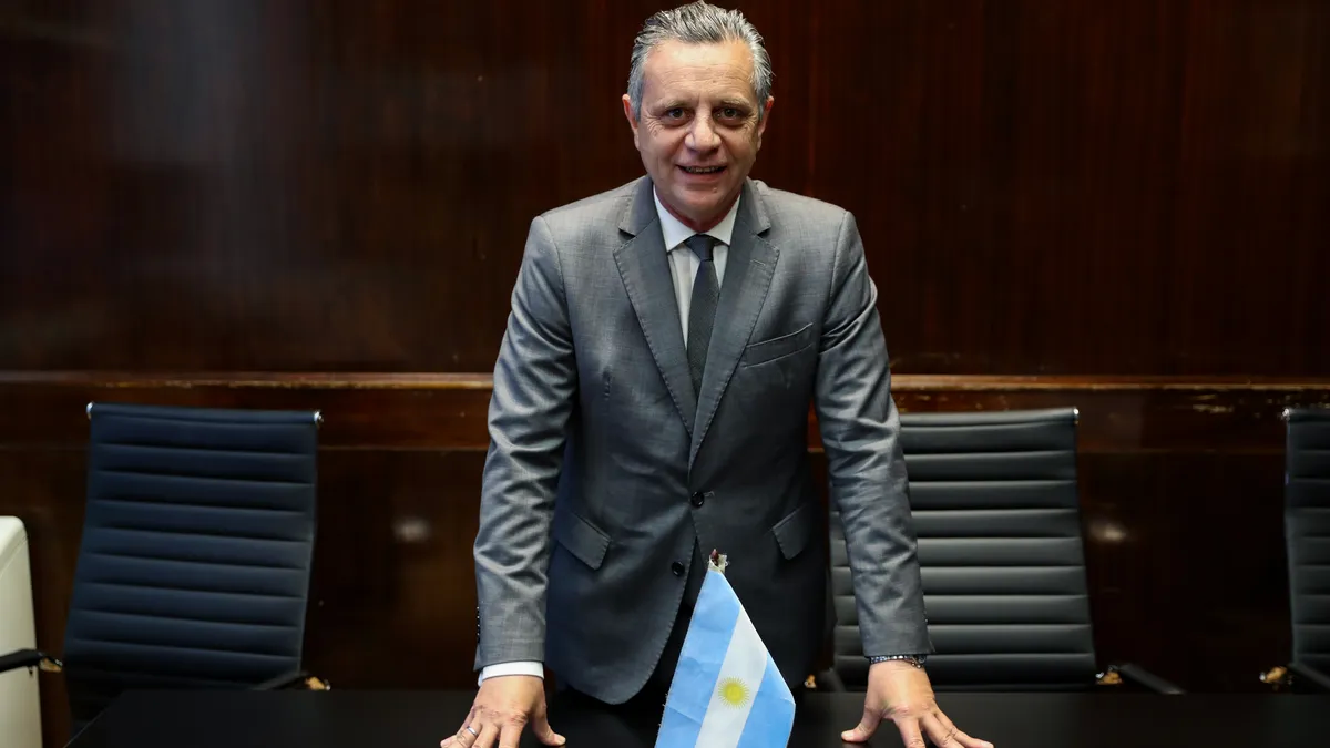 Ariel Schale. Estaba en la mira.