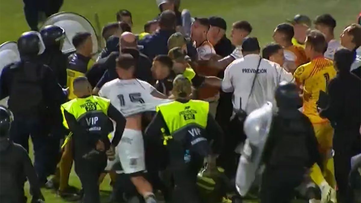 LaAFA confirmó la suspensión de seis jugadores de All Boys tras los incidentes enel partido ante San Martín de San Juan de la Primera Nacional. (Foto: Capturade TV)